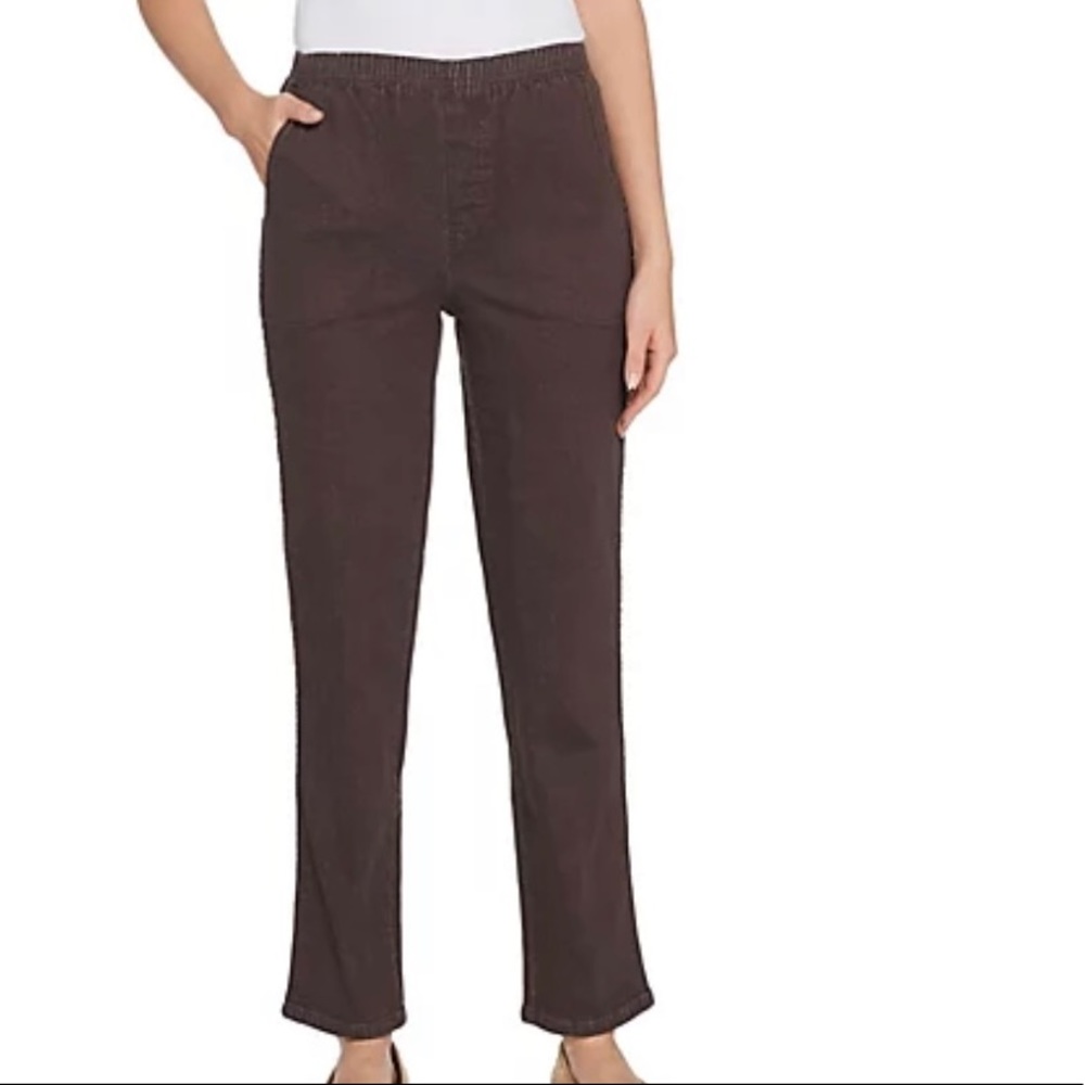 Denim&Co ‘How Timeless’ Petite 4-Pocket Pull-on Jeans - Dark Chocolate (A262866)